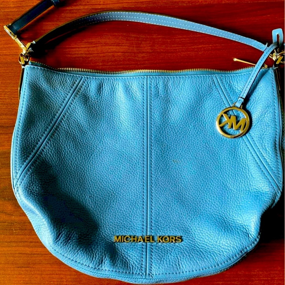 Michael Kors Bedford MD Crescent Pebbled Leather Convertible Shoulder Bag Blue